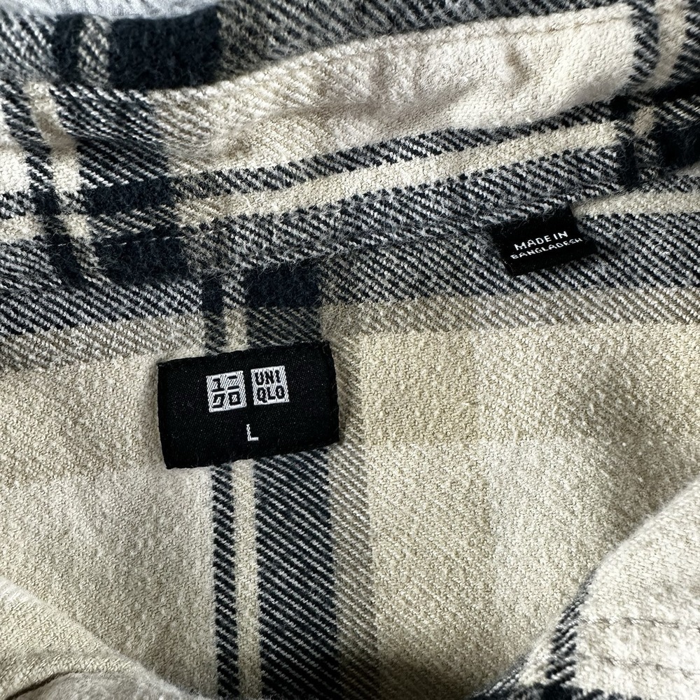 Uniqlo Flannel Shirt Mens Large‎ Plaid Beige Blue Cotton Utility Warm Pocket - Picture 4 of 8